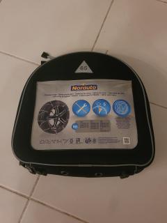 Location : chaine a neige Location : chaine a neige