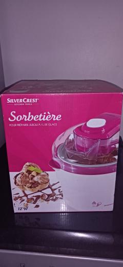 Location : machine a glace Location : machine a glace