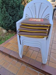 Location : chaise Location : chaise