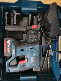 Location : perforateur Location : perforateur