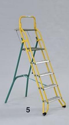 Location : escabeau Location : escabeau