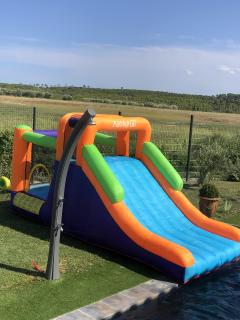 Location : autre Location : autre