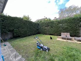 Service : tonte de pelouse Service : tonte de pelouse