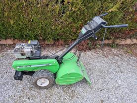 Location : motobineuse Location : motobineuse