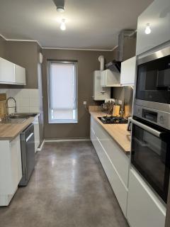 Service : pose de cuisine Service : pose de cuisine