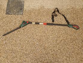 Location : taille haie Location : taille haie