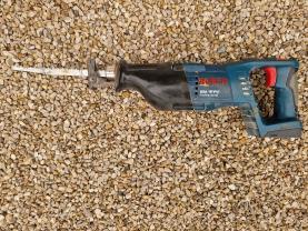 Location : scie sabre Location : scie sabre