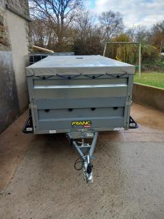 Location : remorque Location : remorque