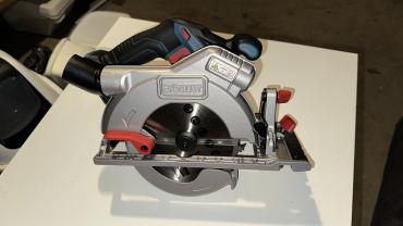 Location : scie circulaire Location : scie circulaire