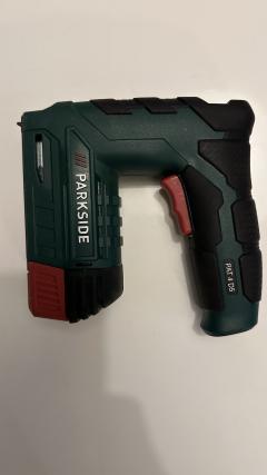 Location : agrafeuse Location : agrafeuse