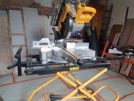 Location : scie a onglet Location : scie a onglet