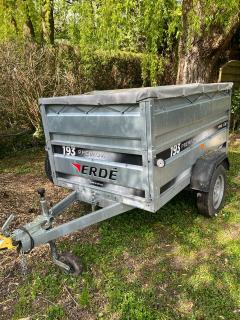 Location : remorque Location : remorque