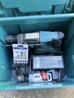 Location : perforateur Location : perforateur