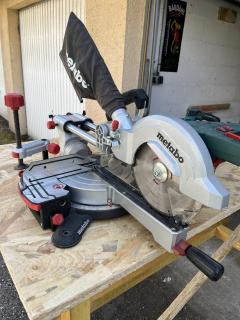 Location : scie a onglet Location : scie a onglet