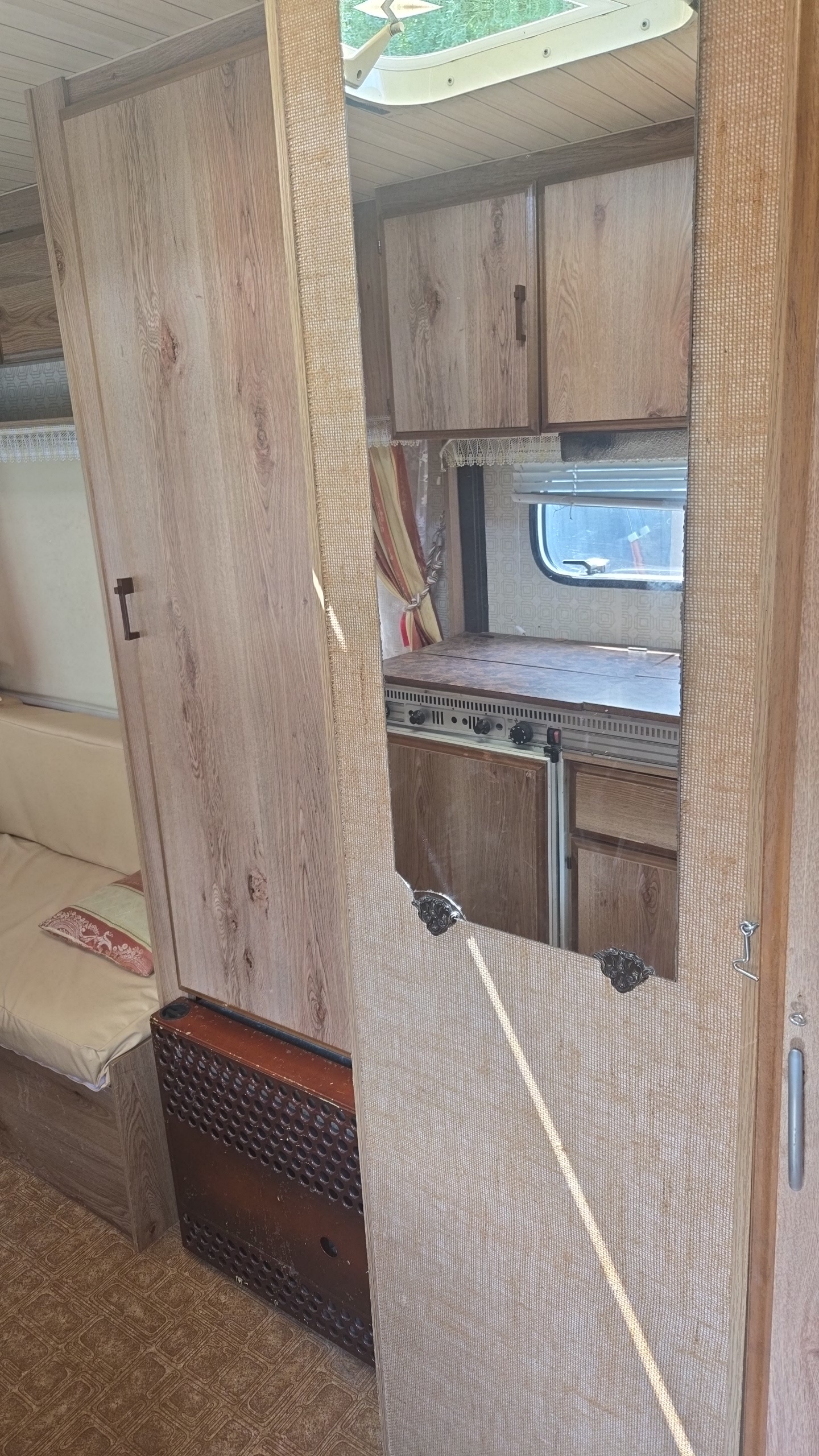 Location caravane entre particuliers (25)