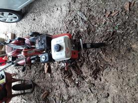 Location : motobineuse Location : motobineuse