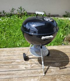 Location : barbecue Location : barbecue