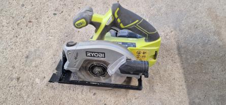 Location : scie circulaire Location : scie circulaire