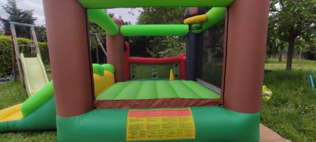 Location : autre Location : autre