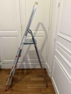 Location : escabeau Location : escabeau