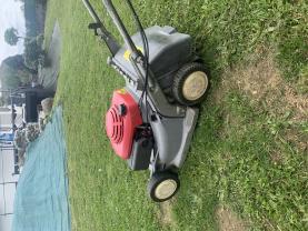 Location : tondeuse Location : tondeuse