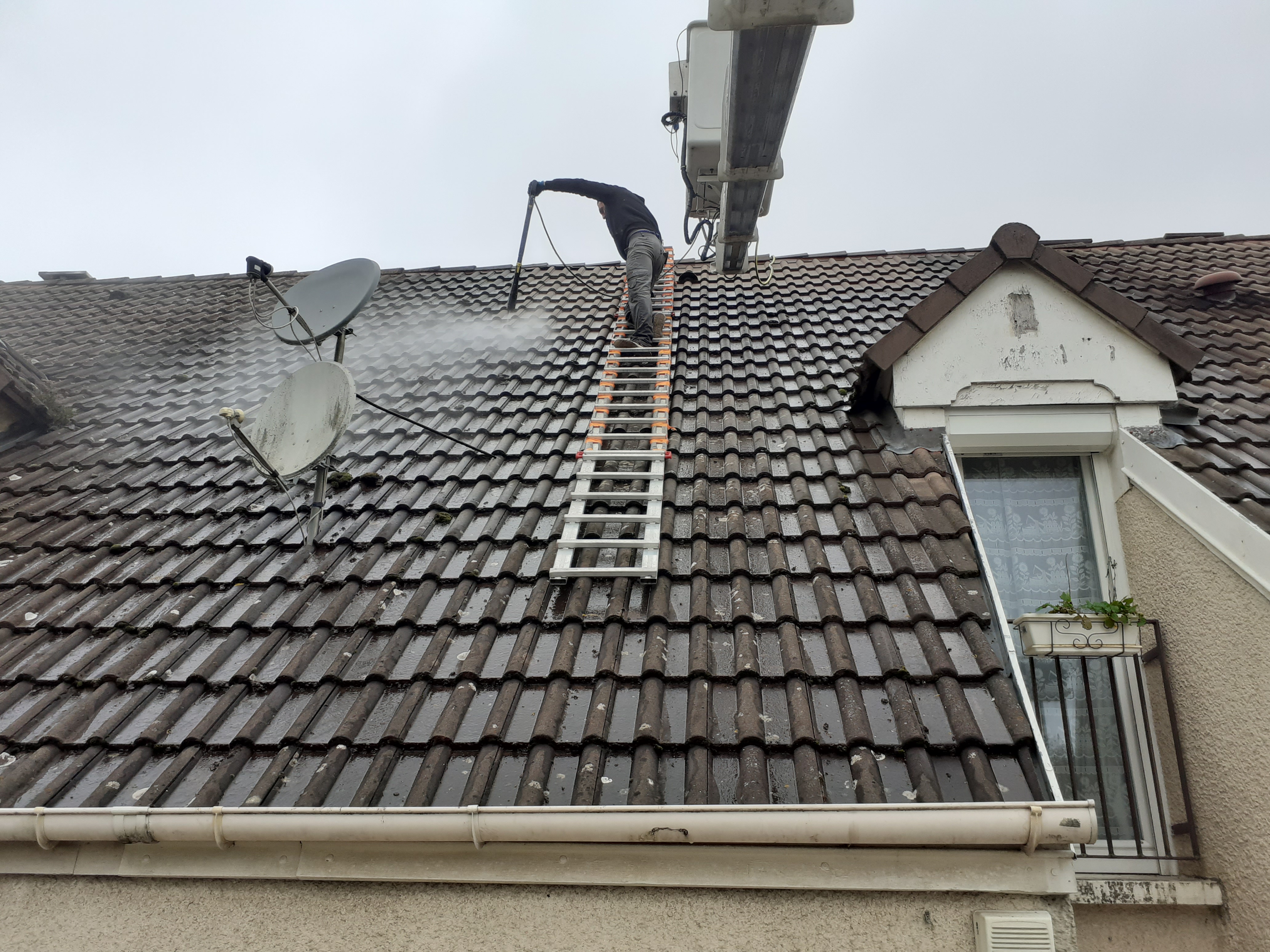Service nettoyage toiture 77 entre particuliers