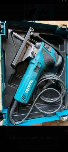 Location : scie sauteuse Location : scie sauteuse