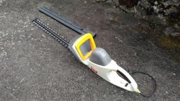 Location : taille haie Location : taille haie