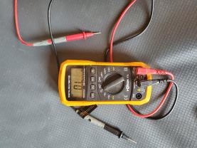 Location : multimetre Location : multimetre