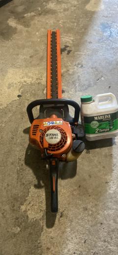 Location : taille haie Location : taille haie