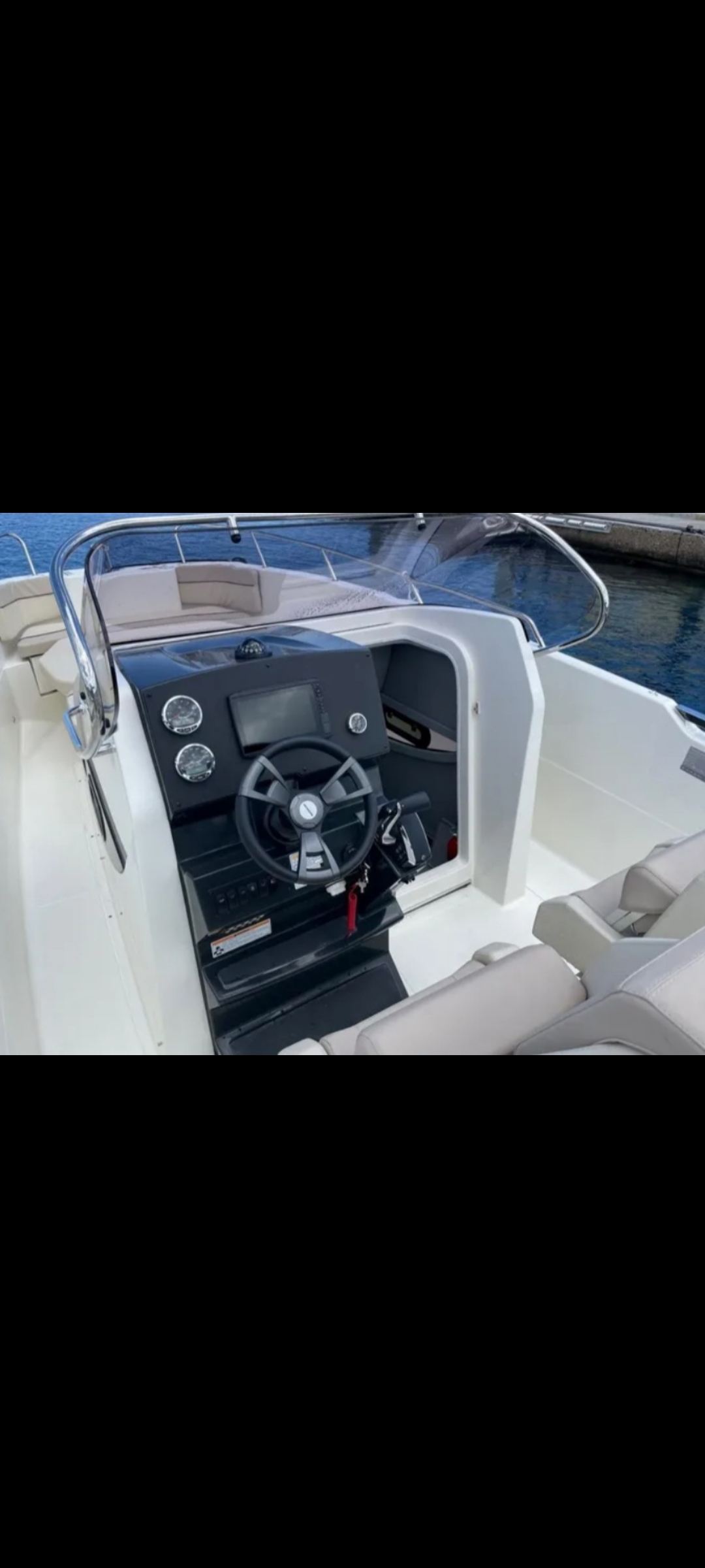 Rental Bateau avec skipper between individuals (83)