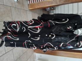 Location : robe Location : robe