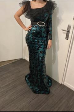 Location : robe Location : robe