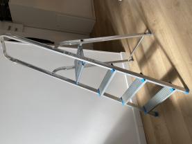 Location : escabeau Location : escabeau