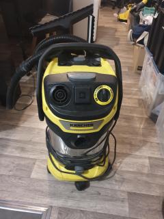 Location : aspirateur Location : aspirateur