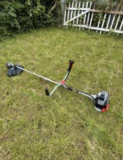 Location : debroussailleuse Location : debroussailleuse