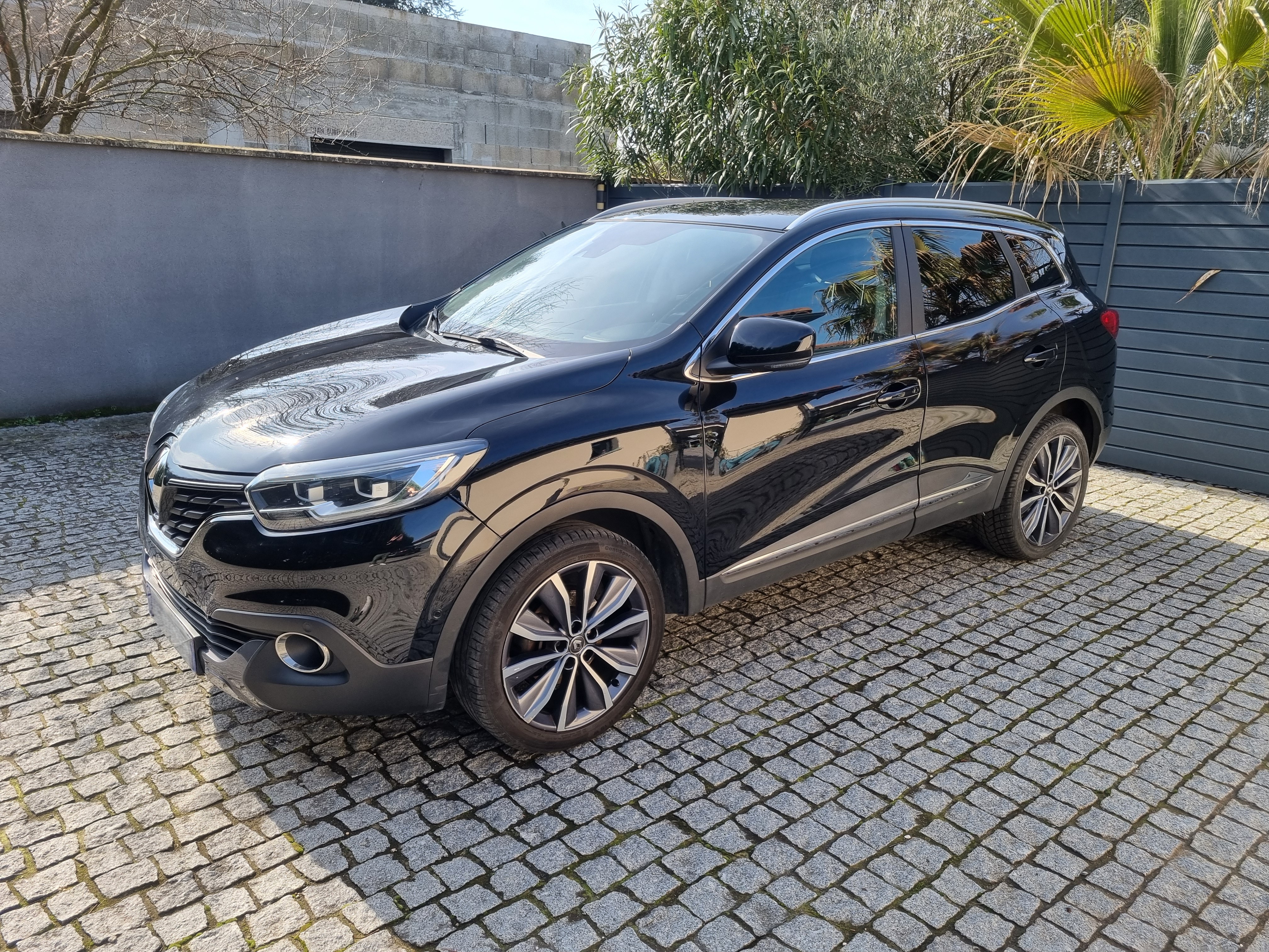 Location parking proche aeroport 69 entre particuliers