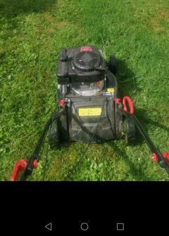 Location : tondeuse Location : tondeuse