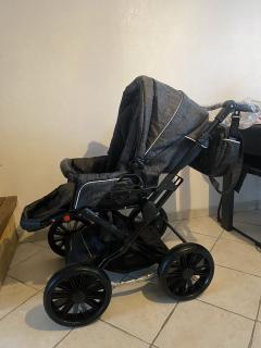 Location : poussette Location : poussette