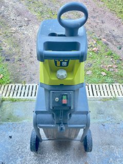 Location : broyeur a vegetaux