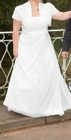 Location : robe de mariee Location : robe de mariee