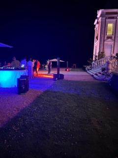 Location : enceinte Location : enceinte