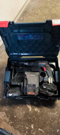 Location : visseuse Location : visseuse