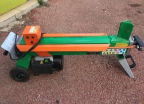 Location : fendeur de buches Location : fendeur de buches