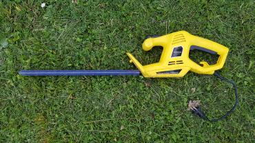 Location : taille haie Location : taille haie