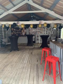 Location : salle reception Location : salle reception