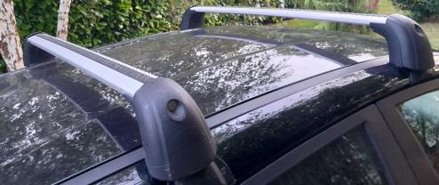 Location : barres de toit Location : barres de toit