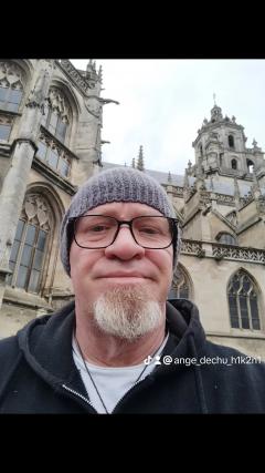 Service : multi services Service : multi services