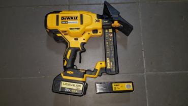 Location : cloueuse Location : cloueuse