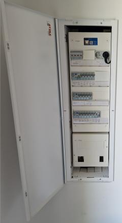 Service : electricien Service : electricien